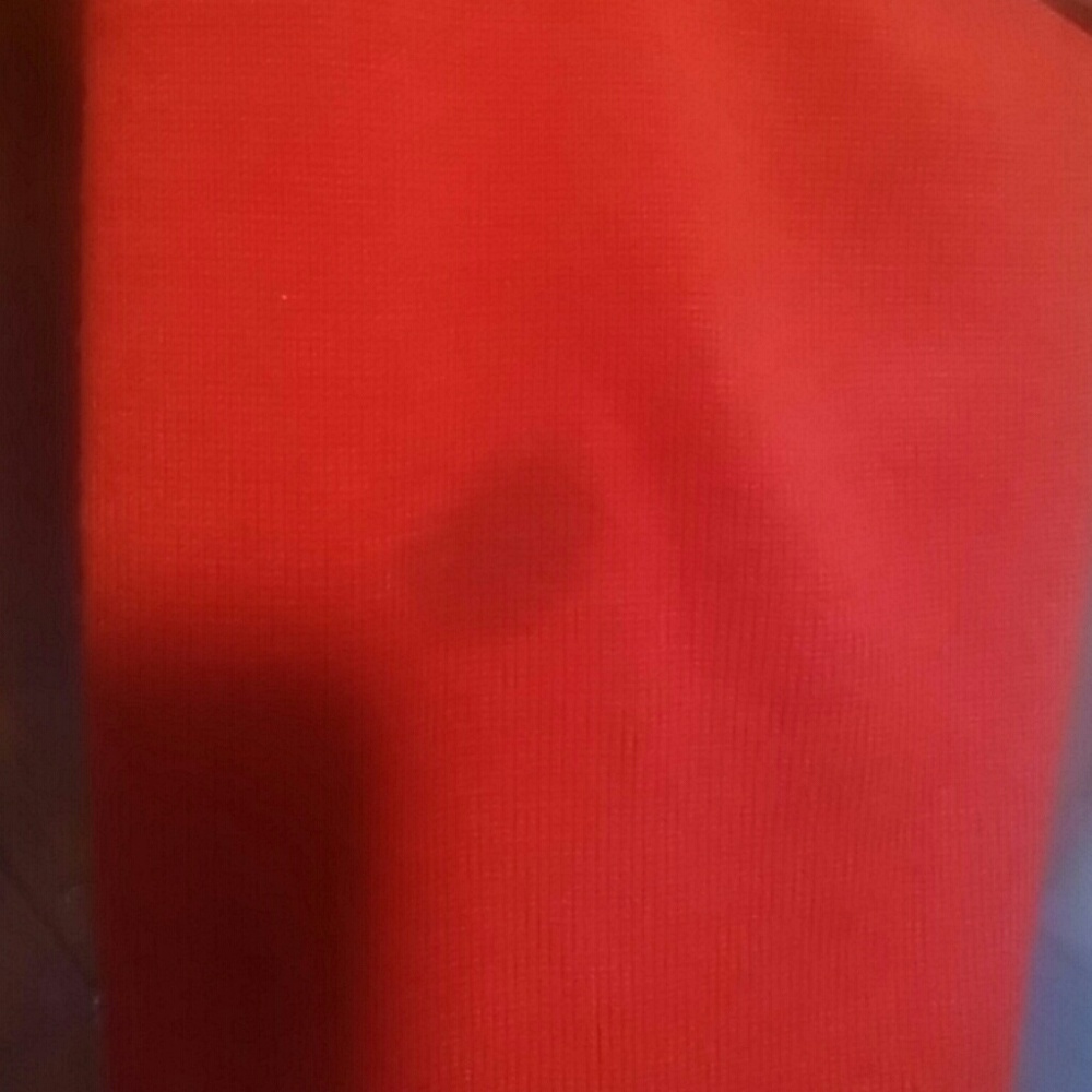 Red knitted top - Picture 5 of 5